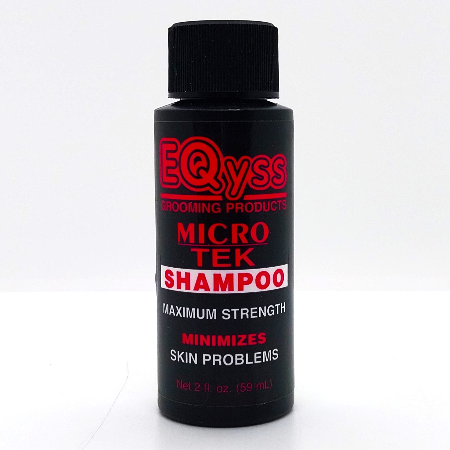 Eqyss Micro Tek Medicated Pet Shampoo lindert Hautirritationen bei a